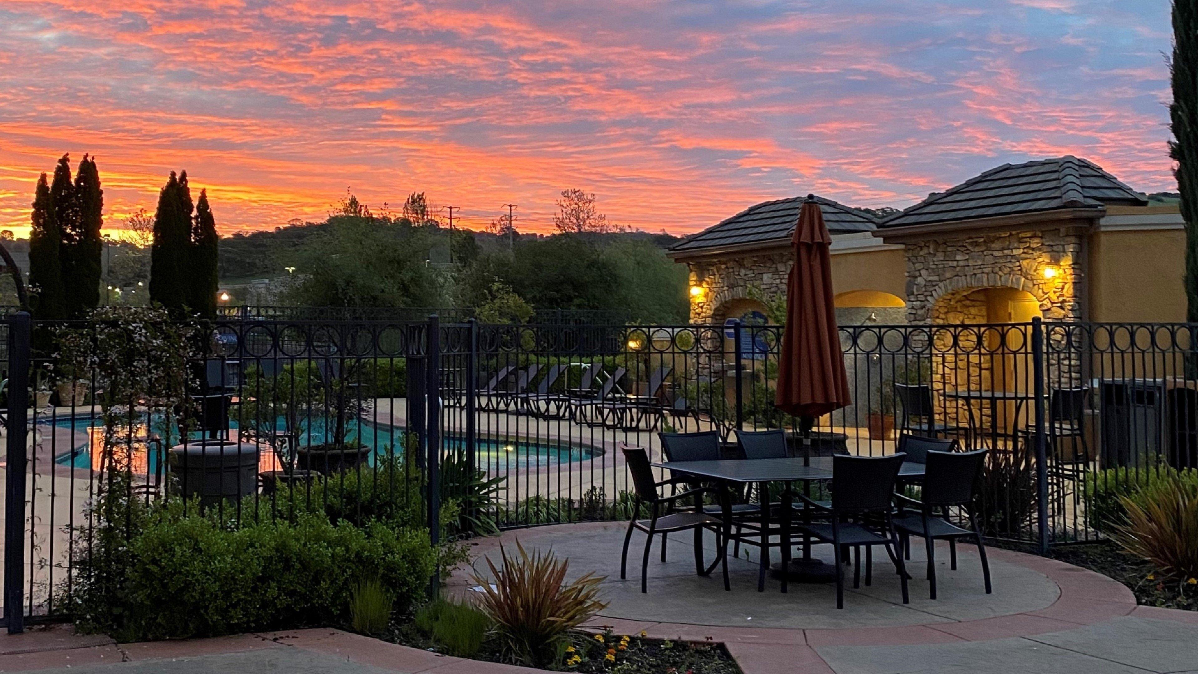Holiday Inn Express Hotel&Suites El Dorado Hills, an IHG Hotel Exterior foto