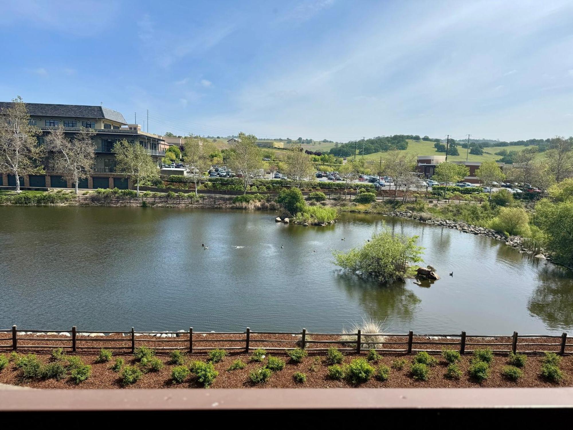 Holiday Inn Express Hotel&Suites El Dorado Hills, an IHG Hotel Exterior foto